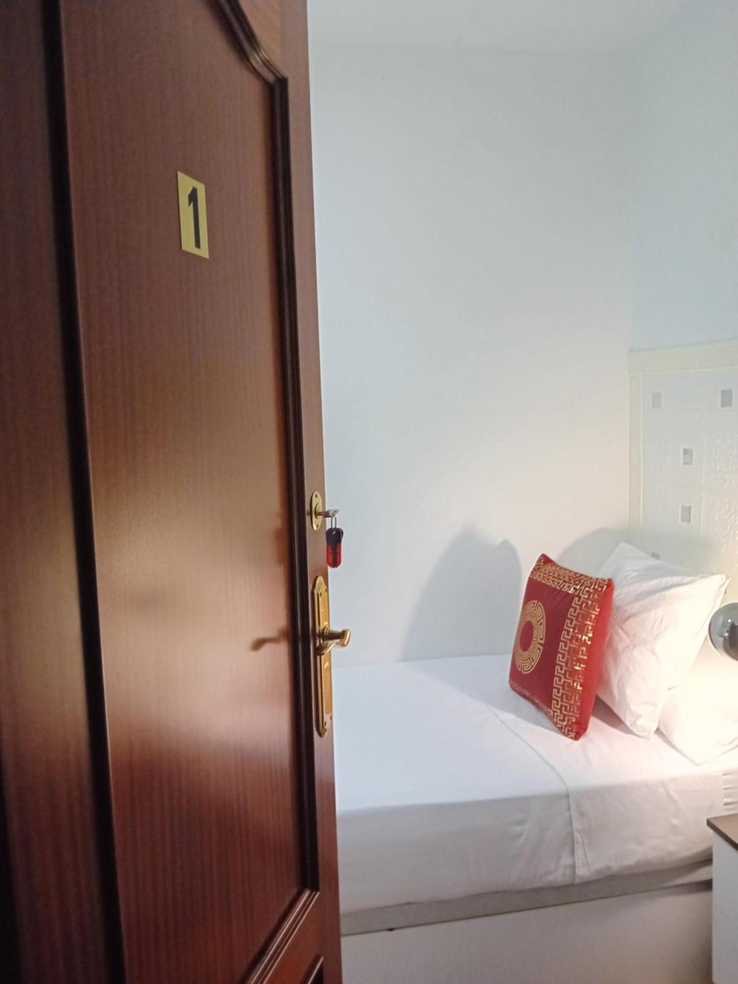 Apartamento Compartido Excelente Ubicacion El Prat de Llobregat Extérieur photo